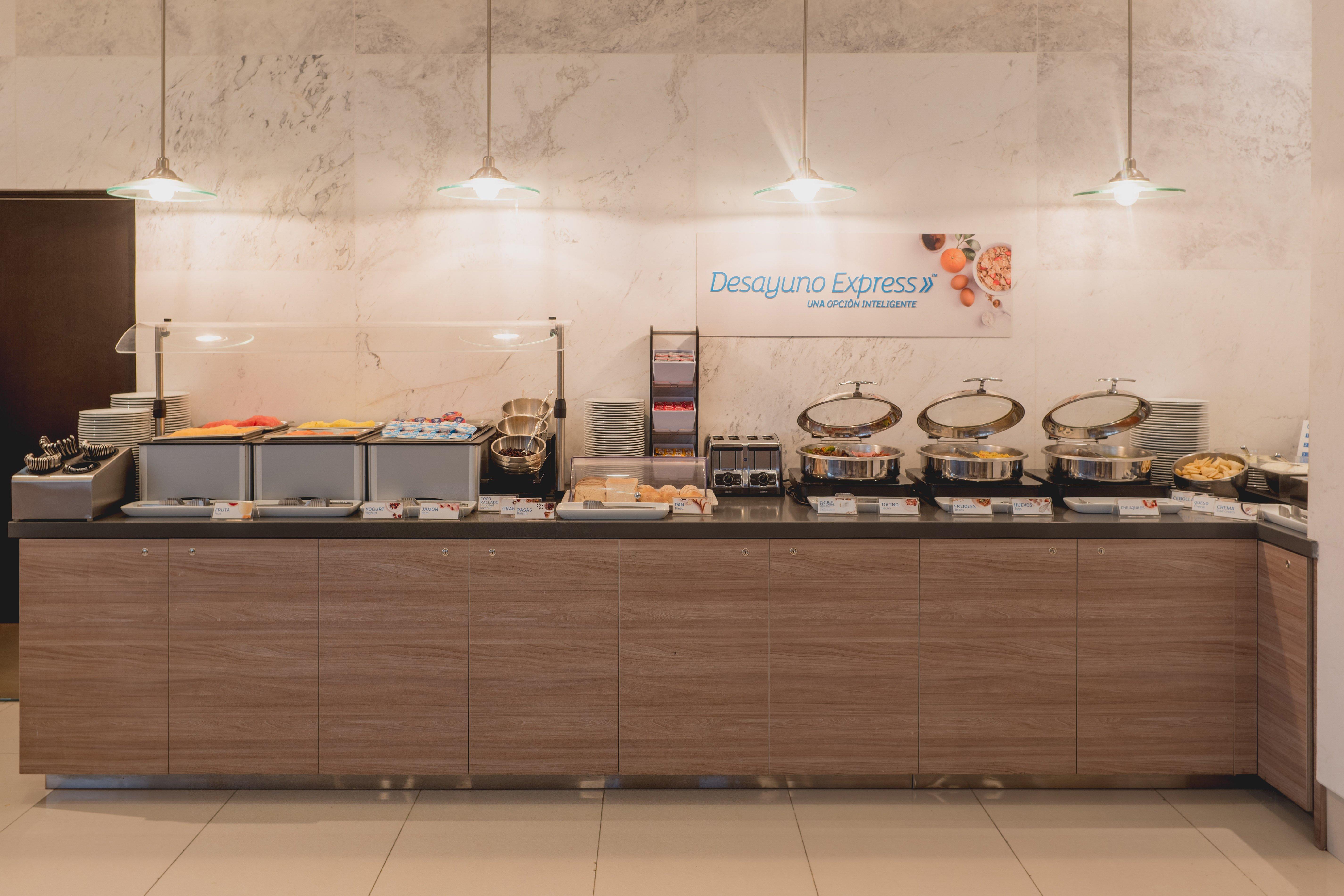 Holiday Inn Express & Suites Silao Aeropuerto Terminal By Ihg Exterior foto