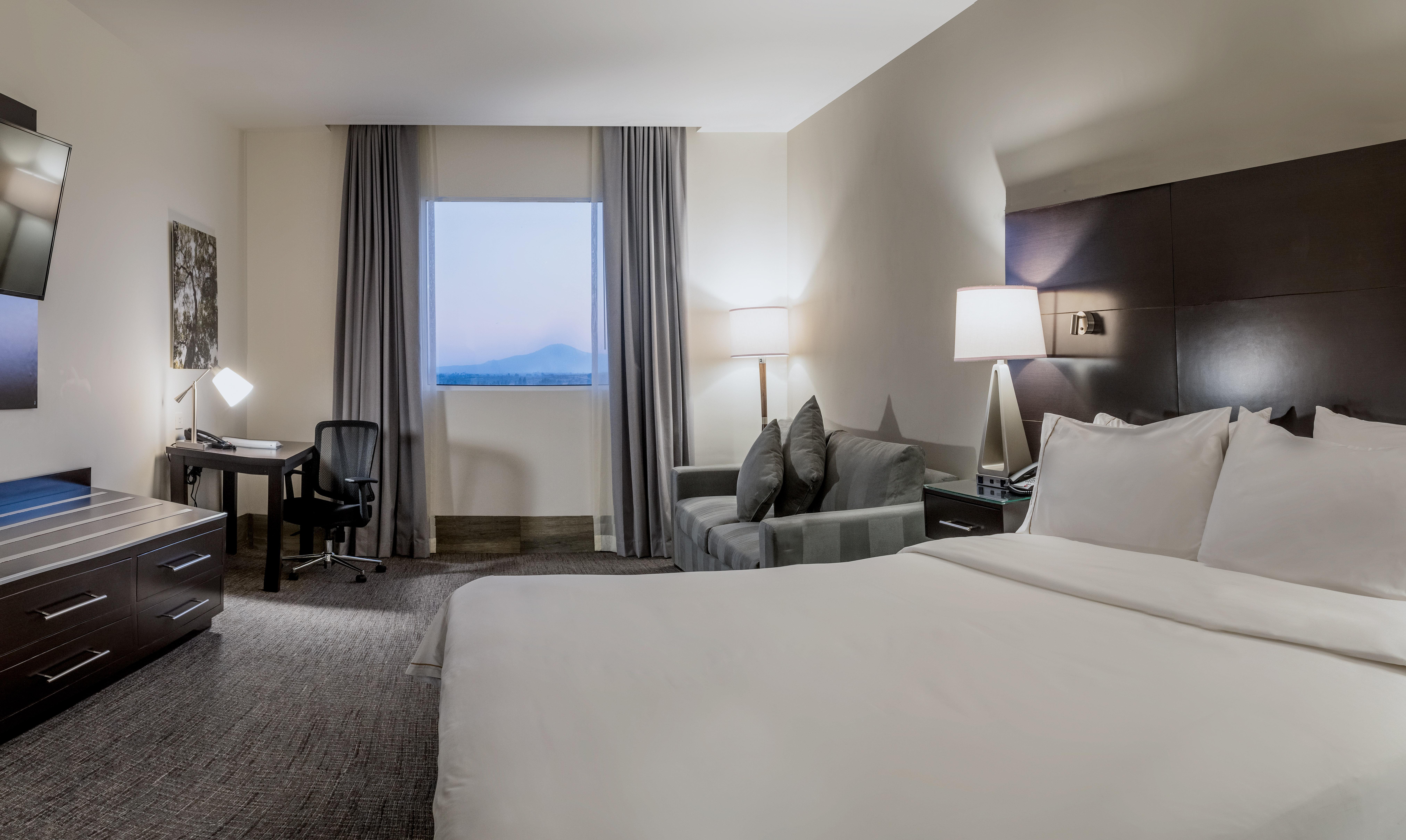 Holiday Inn Express & Suites Silao Aeropuerto Terminal By Ihg Exterior foto